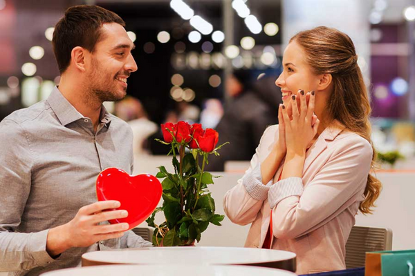 Tips-Saving-Money-Valentines-Day-3